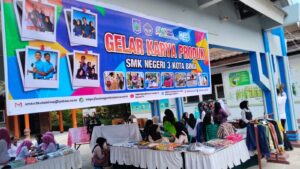 SMKN 3 Kota Bima Tutup MPLS Ramah dan Menyenangkan dengan Gelar Karya Produk Jurusan, Unjuk Bakat, dan Minat Murid Baru Menuju SMK Mendunia